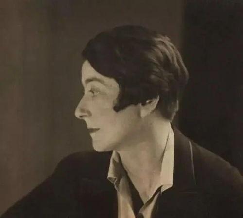 娱乐圈三人吃瓜聊天